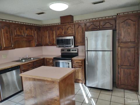 5153 Trenton Dr, Pace, FL 32571 photo 3