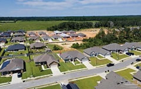1633 Slate Dr, Cantonment, FL 32533 photo 4