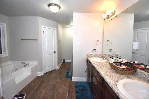 2312 Leonards Way, Jay, FL 32565 photo 9