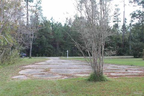 7398 Bain Dr, Milton, FL 32583 photo 8