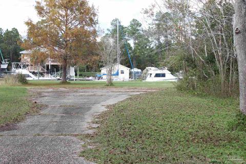 7398 Bain Dr, Milton, FL 32583 photo 2