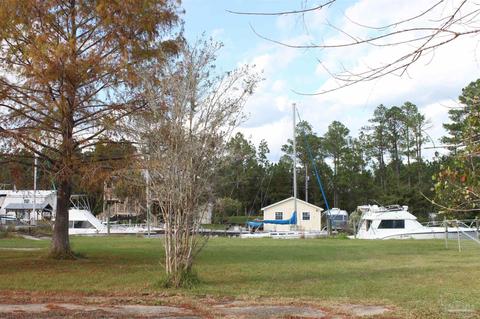 7398 Bain Dr, Milton, FL 32583 photo 3