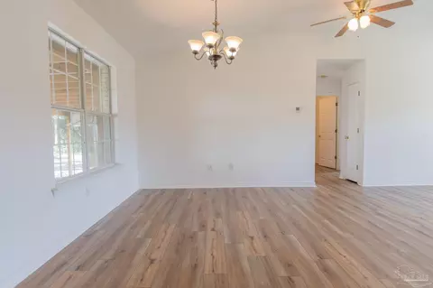 7450 Leandras Ln, Mcdavid, FL 32568 photo 7