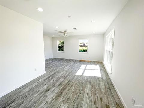 4818 Landmark Ln, Pace, FL 32571 photo 6