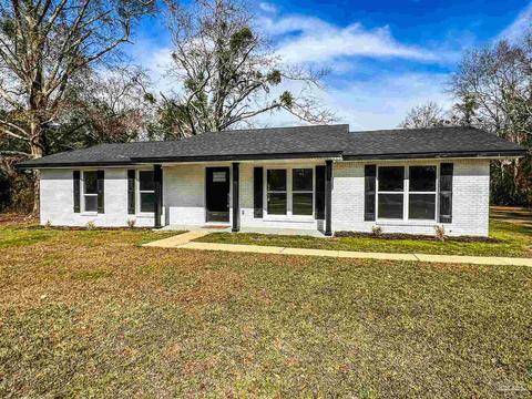 4818 Landmark Ln, Pace, FL 32571 photo 1