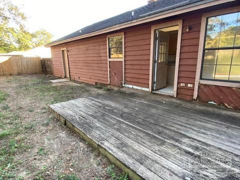 5736 Falcon Dr, Milton, FL 32570 photo 12