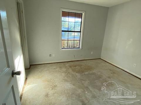 5736 Falcon Dr, Milton, FL 32570 photo 17