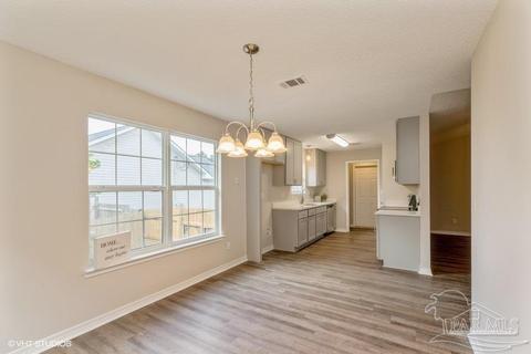 222 Tiffot Ct, Crestview, FL 32539 photo 5