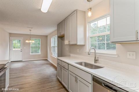 222 Tiffot Ct, Crestview, FL 32539 photo 7