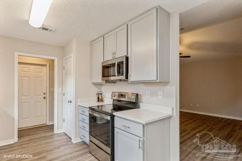 222 Tiffot Ct, Crestview, FL 32539 photo 6