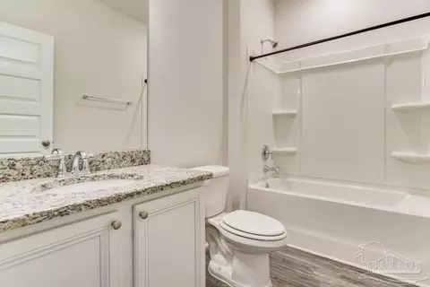 3802 Hawks Landing Cir, Pace, FL 32571 photo 9