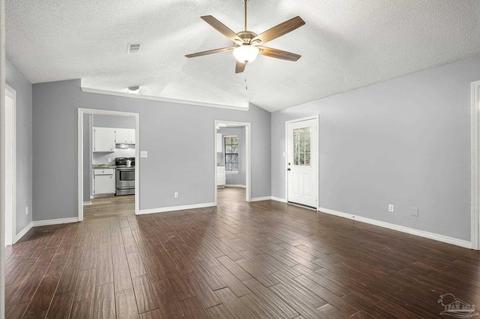 6449 Imperial Dr, Milton, FL 32570 photo 10