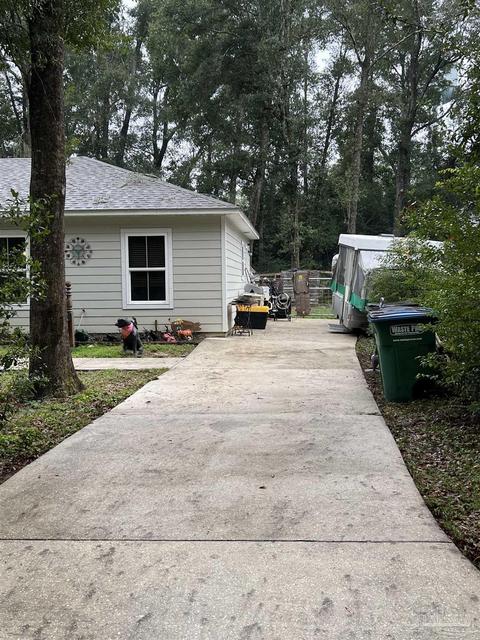4213 Triangle St, Milton, FL 32583 photo 2
