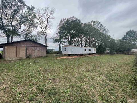 5134 Blackmon Dr, Jay, FL 32565 photo 1
