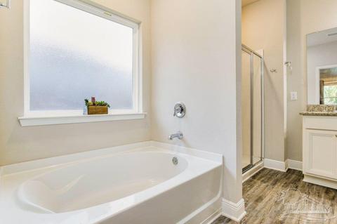 3880 Hawks Landing Cir, Pace, FL 32571 photo 25