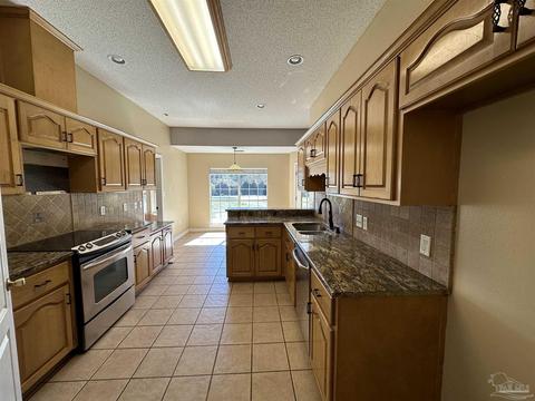 3566 Sawmill Cir, Pace, FL 32571 photo 15