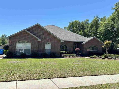 3566 Sawmill Cir, Pace, FL 32571