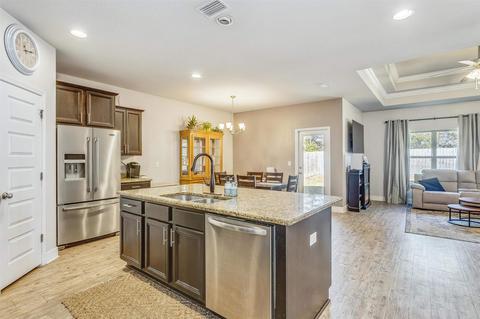 3654 Hawks Landing Cir, Pace, FL 32571 photo 5