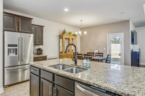 3654 Hawks Landing Cir, Pace, FL 32571 photo 6