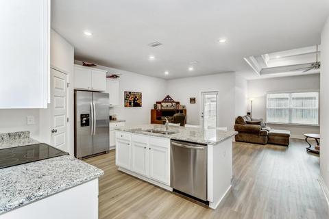 3785 Hawks Landing Cir, Pace, FL 32571 photo 6