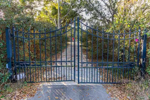 6395 N Blue Angel Pkwy, Pensacola, FL 32526