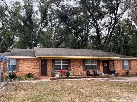 8814 N Davis Hwy, Pensacola, FL 32514