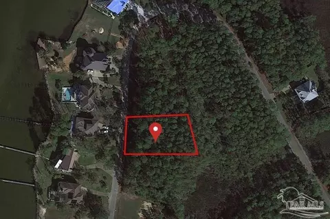 4533 Bayside Dr, Milton, FL 32583 photo 5