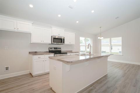 1715 Leigh Loop, Cantonment, FL 32533 photo 5