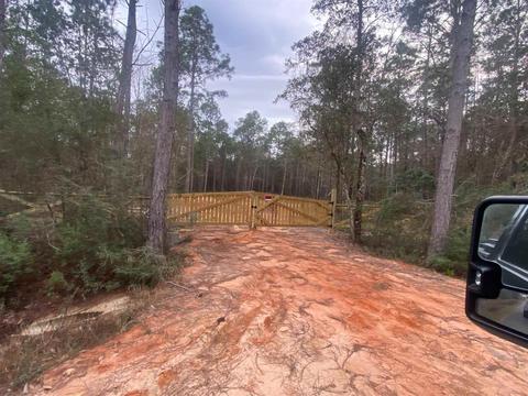 0000 Sea Breeze Ln, Milton, FL 32583