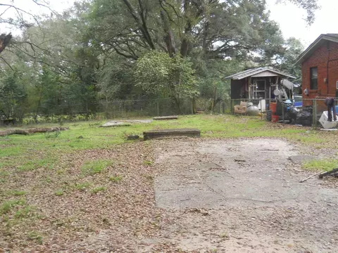 6807 Rolling Hills Dr, Pensacola, FL 32505