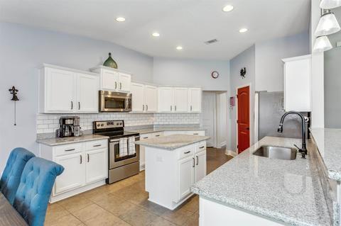 5672 Cane Syrup Cir, Pace, FL 32571 photo 2