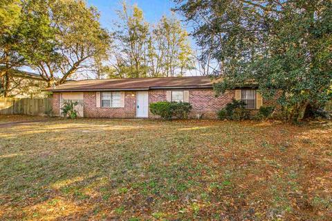 6574 Sellers Dr, Milton, FL 32570