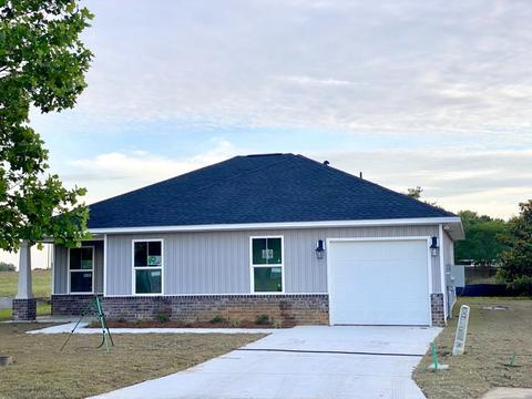 130 Cottage Ln, Atmore, AL 36502