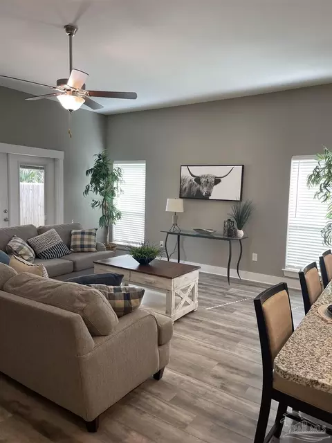 5643 Dunridge Dr, Pace, FL 32571 photo 7