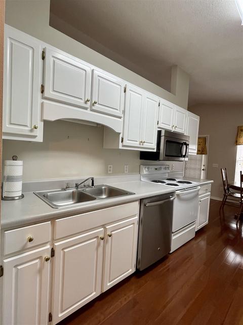 3320 Village Green Dr, Pace, FL 32571 photo 9