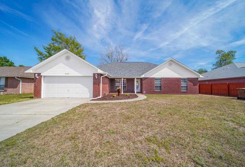 4724 Winterdale Dr, Pace, FL 32571 photo 1