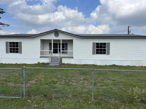 5133 Hendricks Cir, Jay, FL 32565 photo 2