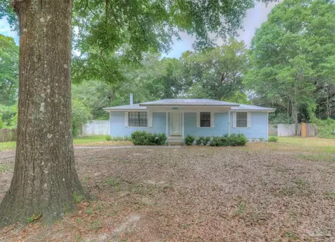 4831 Lynn Dr, Pace, FL 32571 photo 2