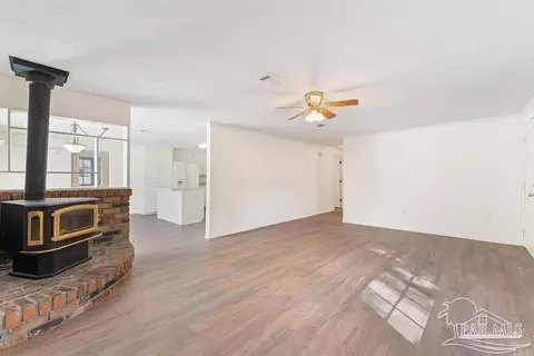 4831 Lynn Dr, Pace, FL 32571 photo 7