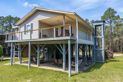 Exterior - 7637 Marshall Rd, Milton, FL 32583 photo 10 of 13