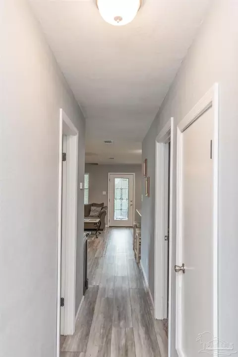Entry Way - 7637 Marshall Rd, Milton, FL 32583 photo 1 of 1