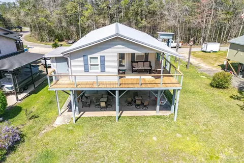 Exterior - 7637 Marshall Rd, Milton, FL 32583 photo 13 of 13