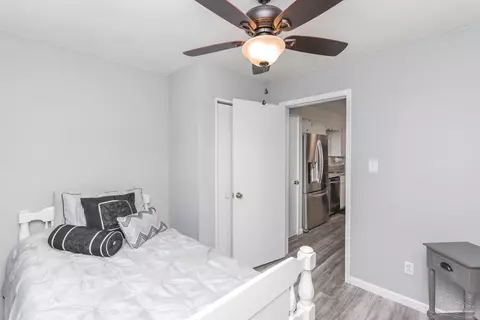 Bedroom - 7637 Marshall Rd, Milton, FL 32583 photo 1 of 4