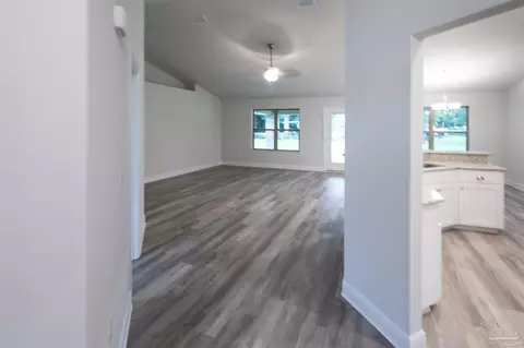 5979 Parsonage Cir, Milton, FL 32570 photo 8