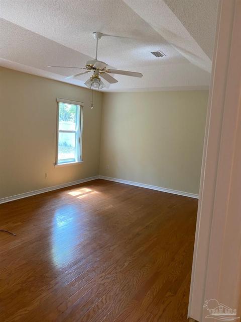 7765 Rustling Pines Dr, Milton, FL 32583 photo 2