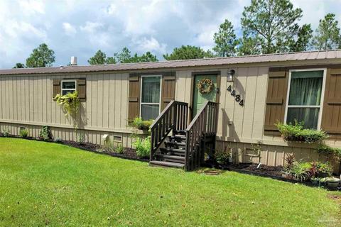 4484 Skylark Rd, Milton, FL 32583 photo 1