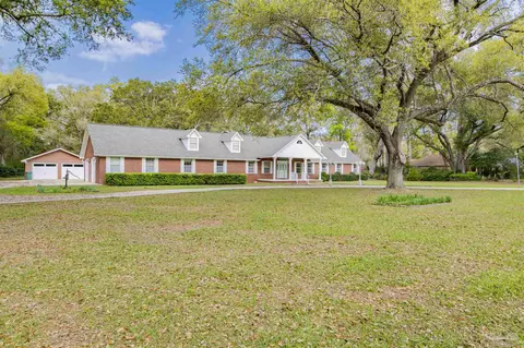 6038 Spanish Oak Dr, Pensacola, FL 32526