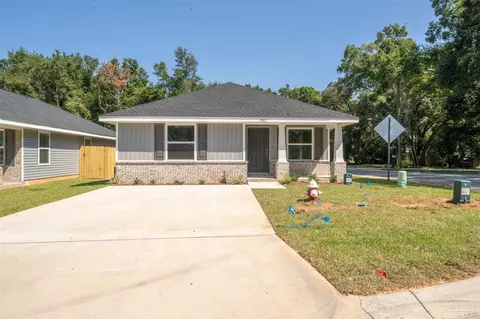 7002 Sonny Dr #1A, Pensacola, FL 32504
