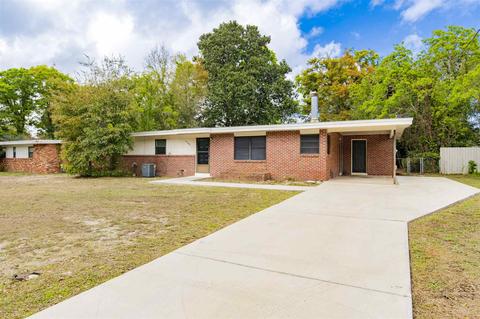 3766 Tom Lane Dr, Pensacola, FL 32504