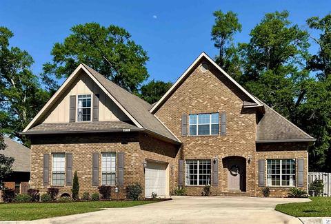2118 Staff Dr, Cantonment, FL 32533